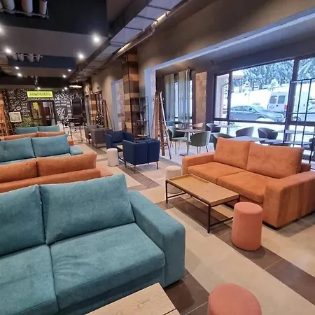 Large With View In Gardens Apartament Boroveț