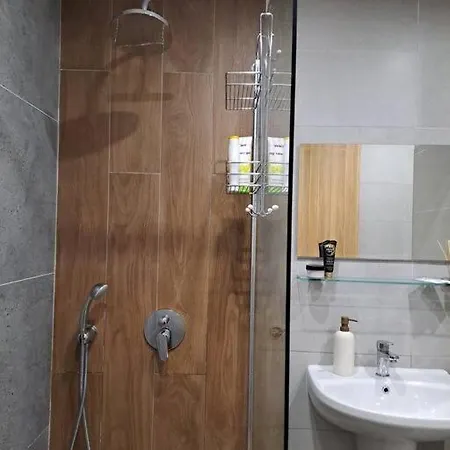 아파트 Large With View In Gardens *