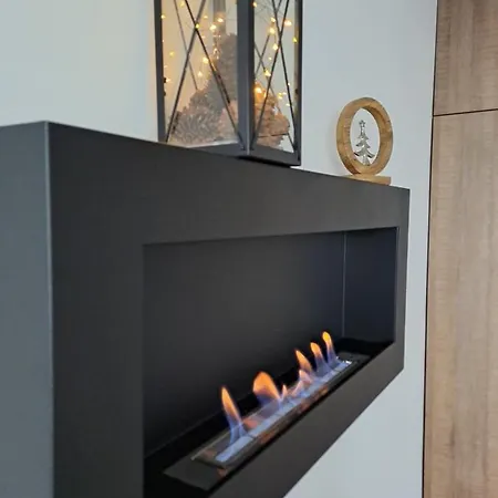 아파트 Large With View In Gardens *