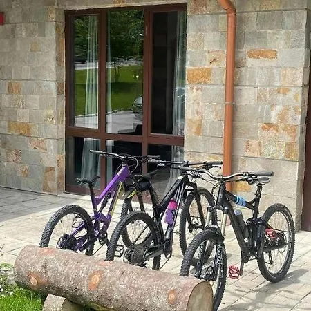 Large With View In Gardens Borovets