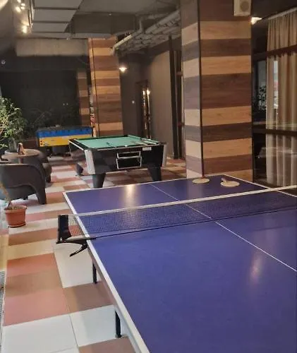 Large With View In Gardens Borovets